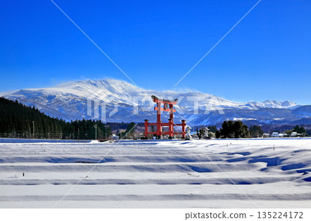 January 2026: Snowstorm at the summit of Mt. Gassan January 2026: Snowstorm at the summit of Mt. Gassan 135224172