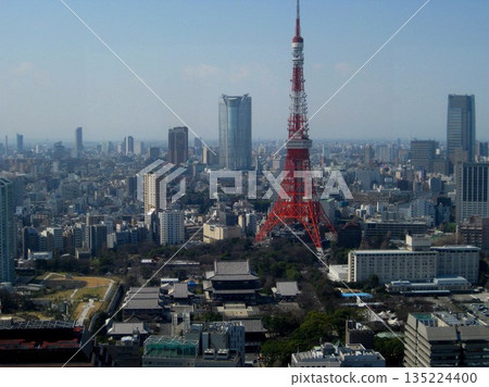 2009年3月17日,從世界貿易中心看到的增上寺、東京鐵塔和六本木新城。 2009年3月17日,從世界貿易中心看到的增上寺、東京鐵塔和六本木新城。 135224400