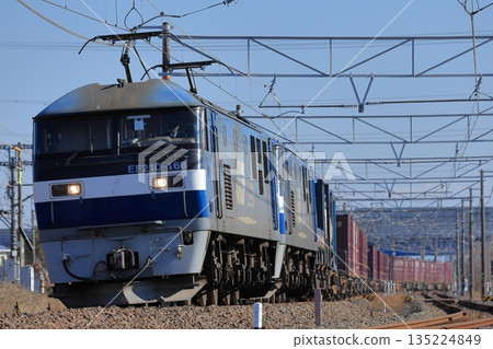 EF210 freight train running on the Tokaido Line (Shintari Line) EF210 freight train running on the Tokaido Line (Shintari Line) 135224849