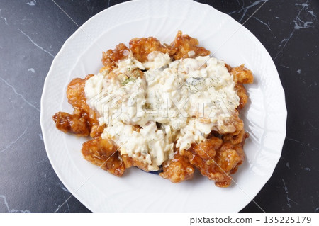 Chicken nanban tartar sauce 135225179