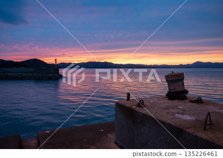Magic hour at Ieura Port, Toshima, Kagawa Prefecture 135226461