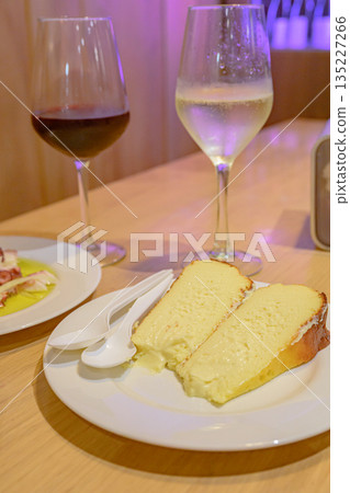 San Sebastian, Old Town, bar, Basque cheesecake, midsummer, Spain San Sebastian, Old Town, bar, Basque cheesecake, midsummer, Spain 135227266
