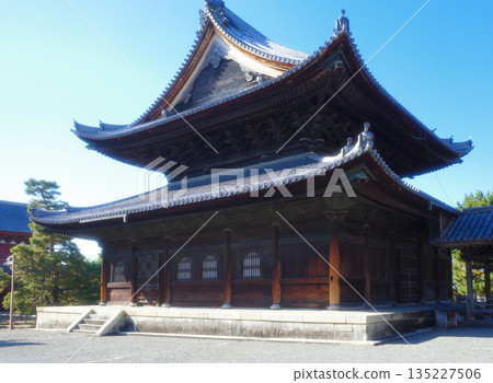 京都妙心寺泰藏院的秋天 135227506