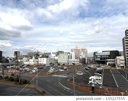 The view in front of Kawachi-Kosaka Station in Higashi-Osaka City, where redevelopment is planned 135227555