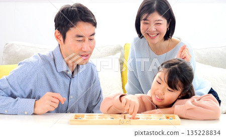 家庭餐桌遊戲腦力訓練對話圖片 135228834