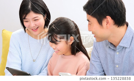 家庭餐桌遊戲腦力訓練對話圖片 135228838