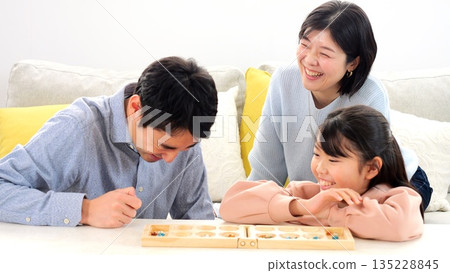 家庭餐桌遊戲腦力訓練對話圖片 135228845