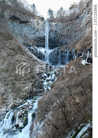 從栃木縣日光市眺望華嚴瀑布 135228866