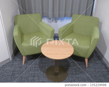 Rest space 135229498