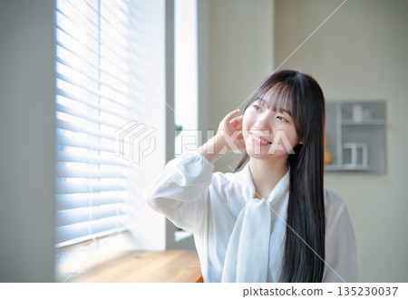 Beauty portrait of a woman in her 20s 135230037