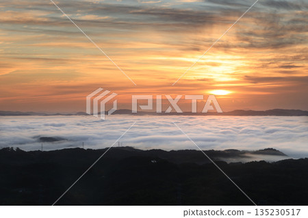日出和雲海 5384 135230517