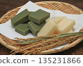 艾草米糕和白米糕 135231866