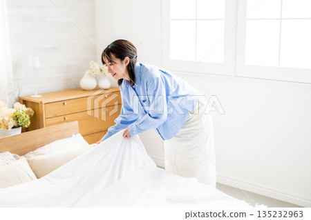 做床的女人 做床的女人 135232963