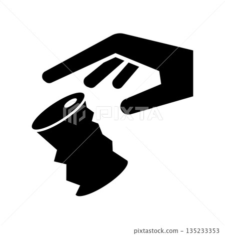 垃圾桶輪廓 135233353