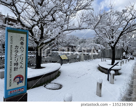 【富山縣】雪景中的忍者服部君機關鐘 【富山縣】雪景中的忍者服部君機關鐘 135236390