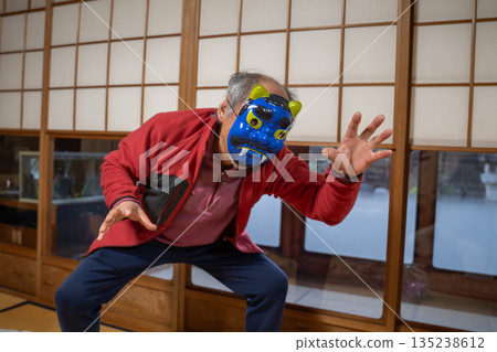 Grandfather playing the role of demon at Setsubun 135238612