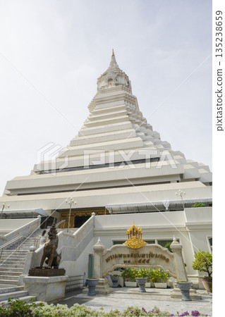 Wat Pak Nam 135238659