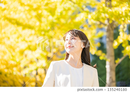 Beautiful woman portrait 135240180