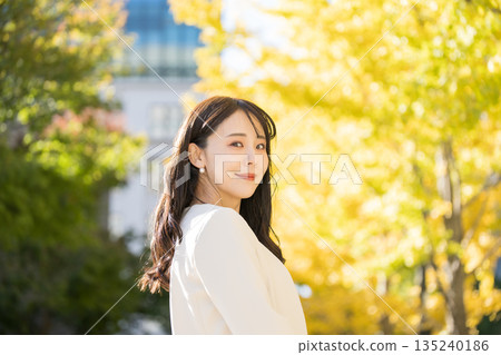 美麗的女人肖像 美麗的女人肖像 135240186