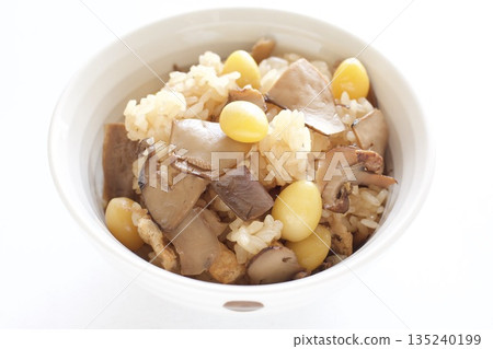 銀杏和松茸飯 銀杏和松茸飯 135240199