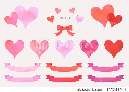 心形和絲帶插畫素材套裝（水彩風格向量圖） 135241044