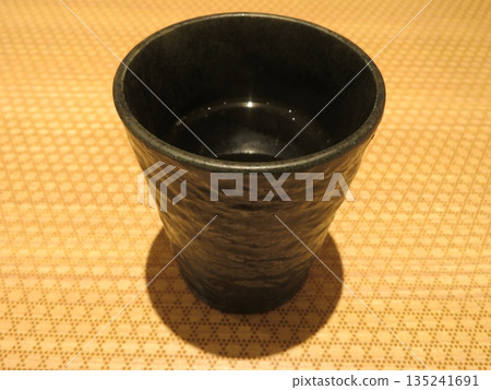 一杯茶 一杯茶 135241691