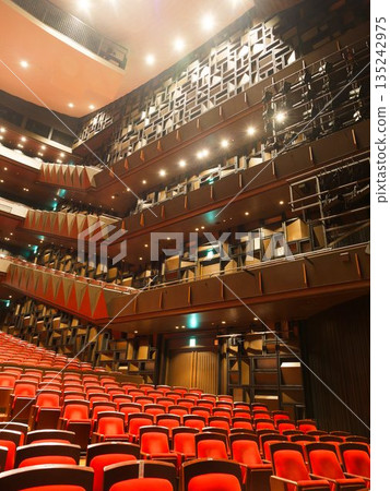 Multi-level theater design that harmonizes sound and light 135242975