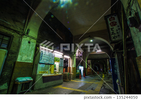 鶴見線國道站的夜景 鶴見線國道站的夜景 135244050