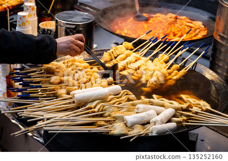 Popular Korean oden (omuk) at a food stall in Myeongdong, Korea Popular Korean oden (omuk) at a food stall in Myeongdong, Korea 135252160
