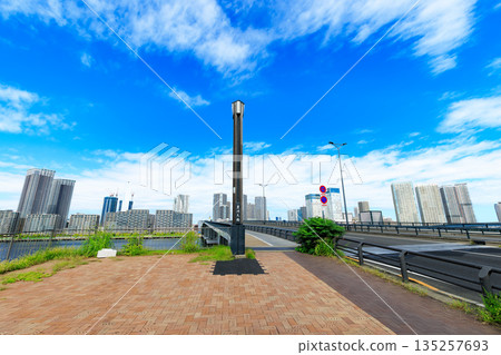 Cityscape along Kan-ni Dori in Koto Ward, Tokyo (near Toyosu Bridge) 135257693