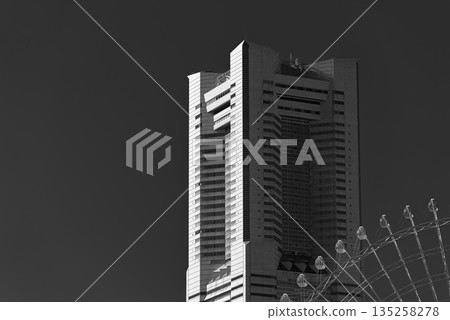 Landmark Tower and Ferris Wheel, Yokohama 135258278