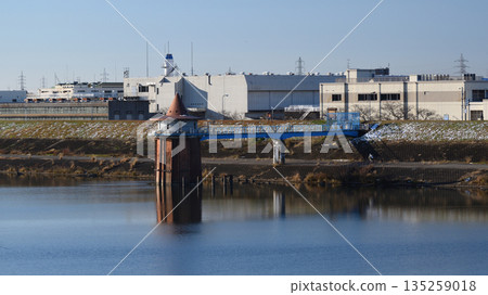 Edogawa River bank, Kanamachi Water Purification Plant intake tower 135259018