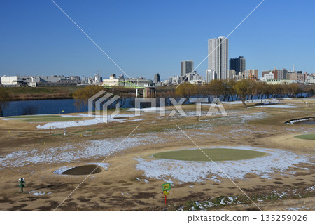 Edogawa River bank, Kanamachi Water Purification Plant water intake tower and riverside golf course Edogawa River bank, Kanamachi Water Purification Plant water intake tower and riverside golf course 135259026