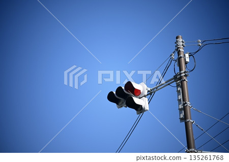 Red light traffic light daytime sunny material 135261768