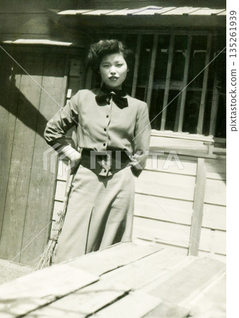 Showa 1432 135261939