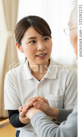 為家庭提供支持性照顧和安心保障 135262231