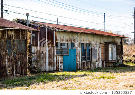 Showa retro vacant house 135263827