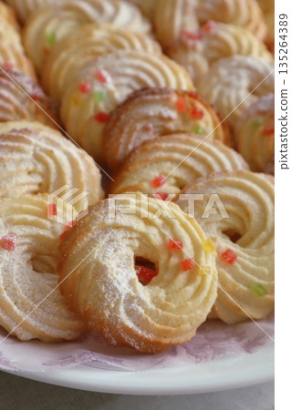 美味的自製環形餅乾 135264389