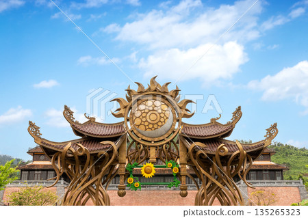 Entrance to Ba Na Hills in Da Nang 135265323