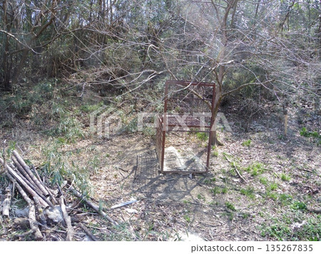 Box trap (bran wrap) 135267835