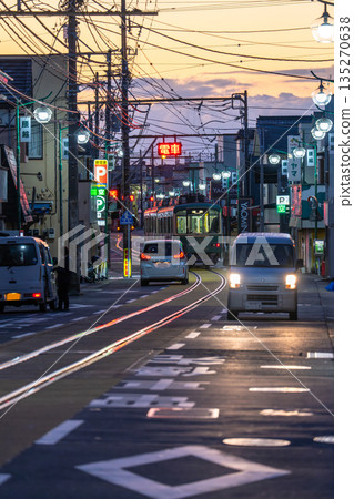 [神奈川縣]江之電貫穿的越越商店街 135270638