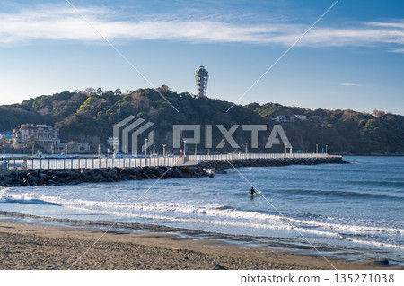 <Kanagawa Prefecture> Shonan Coast view overlooking Enoshima 135271038