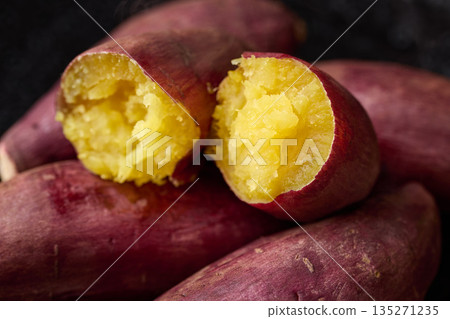 Hot baked sweet potato, Silk Sweet from Chiba Prefecture Hot baked sweet potato, Silk Sweet from Chiba Prefecture 135271235