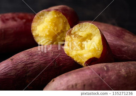 Hot baked sweet potato, Silk Sweet from Chiba Prefecture Hot baked sweet potato, Silk Sweet from Chiba Prefecture 135271236