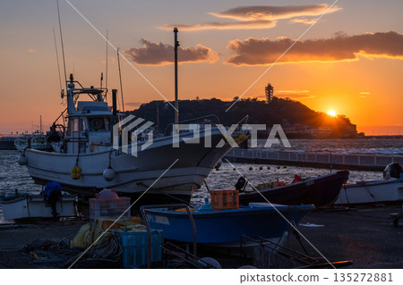 <Kanagawa Prefecture> Enoshima at dusk, Koshigoe Fishing Port 135272881