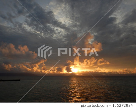 Green Island Cloudy Sunrise Green Island Cloudy Sunrise 135272984