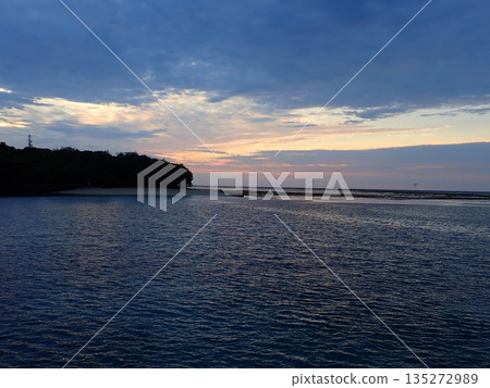 Green Island Cloudy Sunrise 135272989