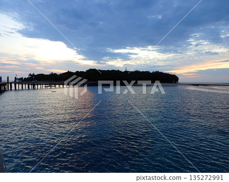 Green Island Cloudy Sunrise 135272991