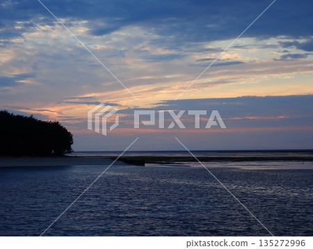 Green Island Cloudy Sunrise Green Island Cloudy Sunrise 135272996