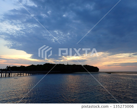 綠島多雲日出 135273006